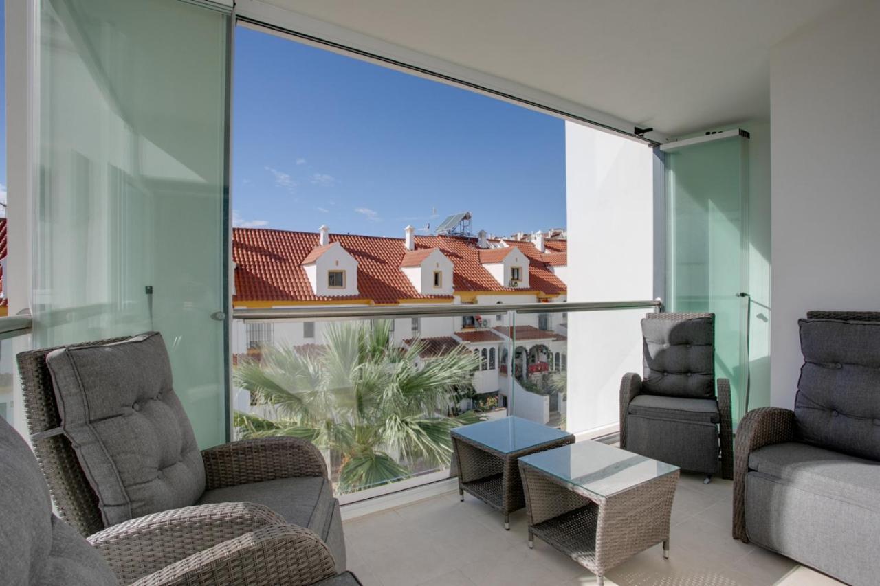 Apartamento Simi - Puerto Blanco Apartment Estepona Bagian luar foto